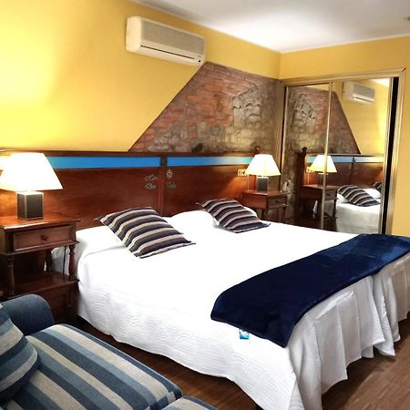 Don Pedro Hotel Aviles Bagian luar foto