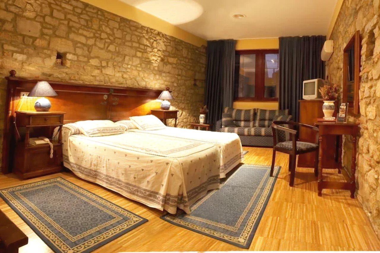 Don Pedro Hotel Aviles Bagian luar foto