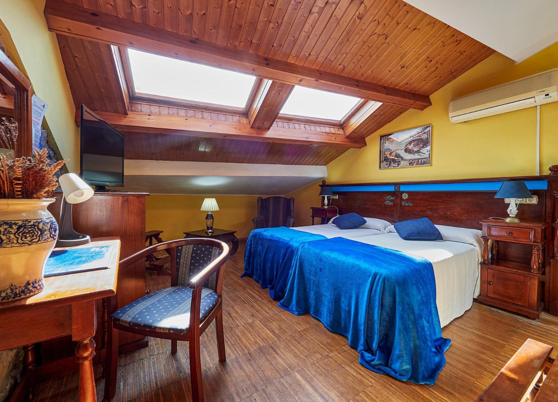 Don Pedro Hotel Aviles Bagian luar foto