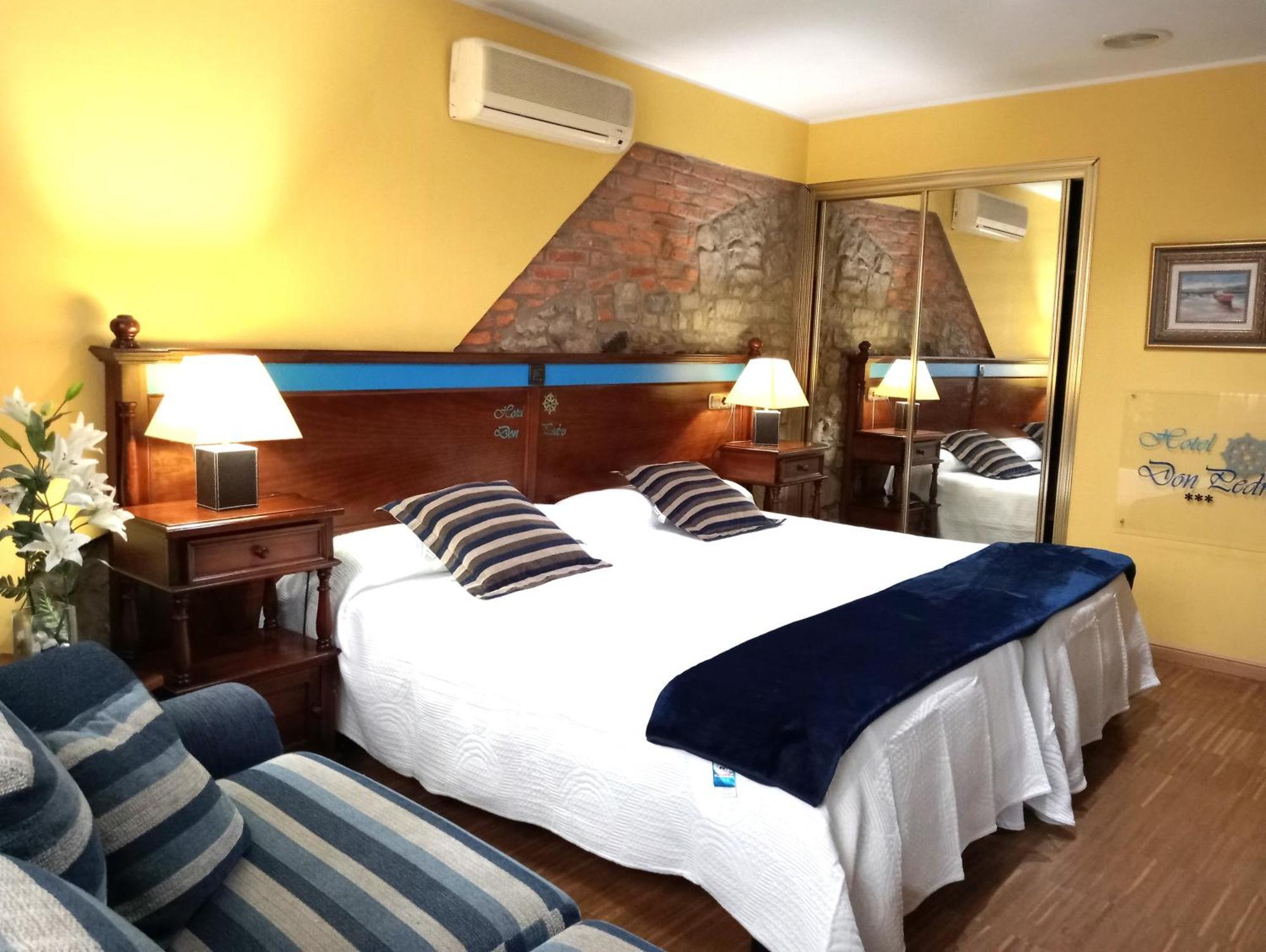 Don Pedro Hotel Aviles Bagian luar foto